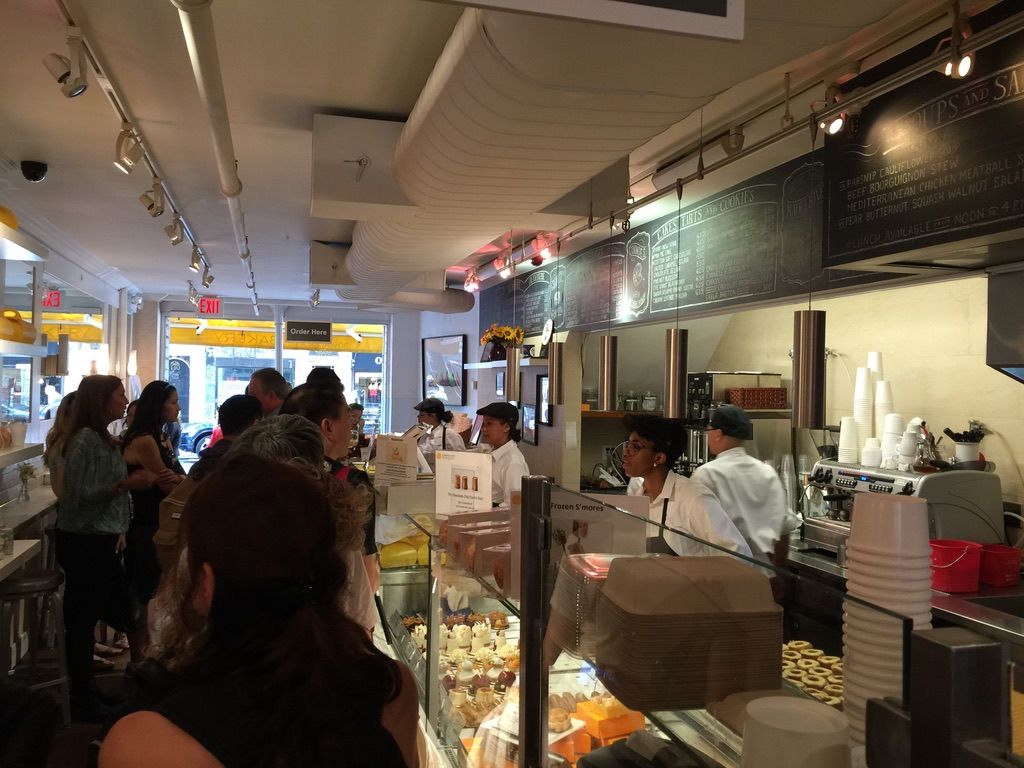 뉴욕에서 디저트를 기다린다는 것- Dominique Ansel Bakery