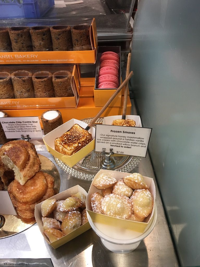 뉴욕에서 디저트를 기다린다는 것- Dominique Ansel Bakery