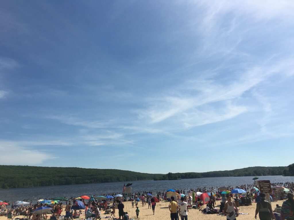 베어 마운틴(Bear Mountain)이 선사하는 봄의 서사시