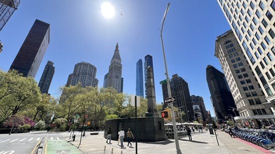 [Spring in New York] 브로드웨이의 도보 산책 (I): 40가에서 23가까지, 패션과 광장이 빚어낸 미드타운의 리듬