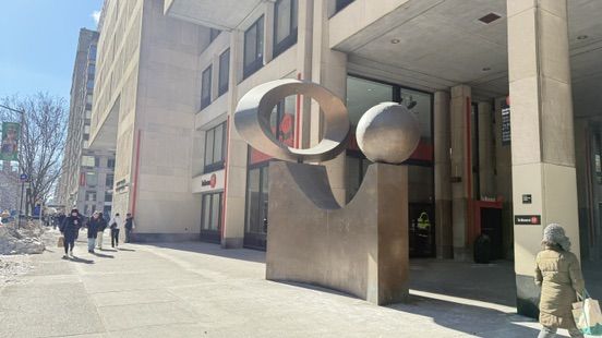 FIT(Fashion Institute of Technology)의 교육 철학과 산업적 위상