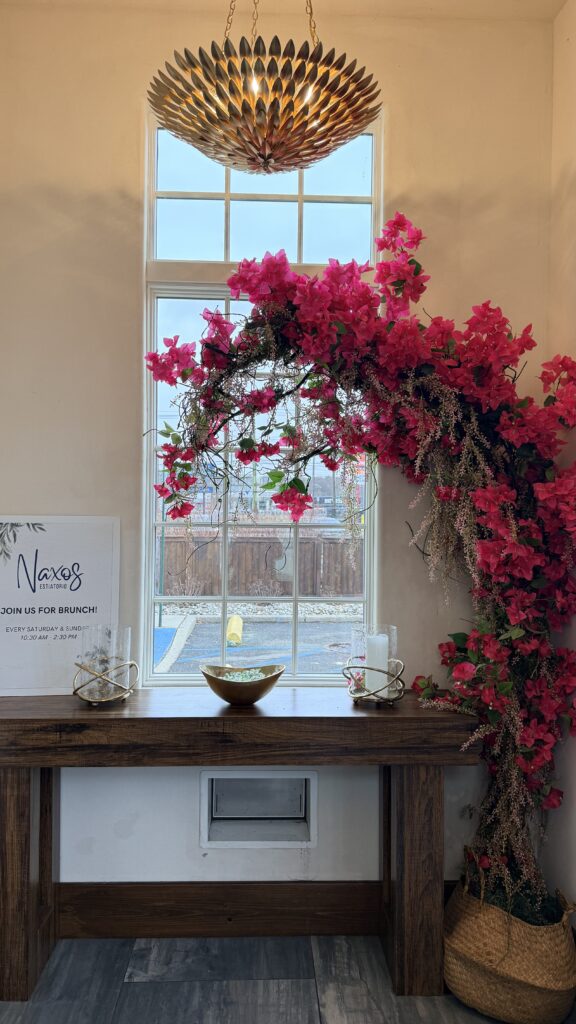 낙소스 에스티아토리오(Naxos Estiatorio)가 선사하는 그리스의 미학