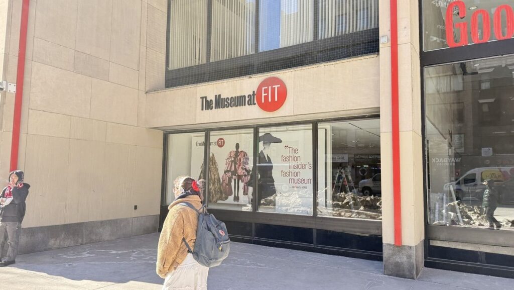 FIT(Fashion Institute of Technology)의 교육 철학과 산업적 위상