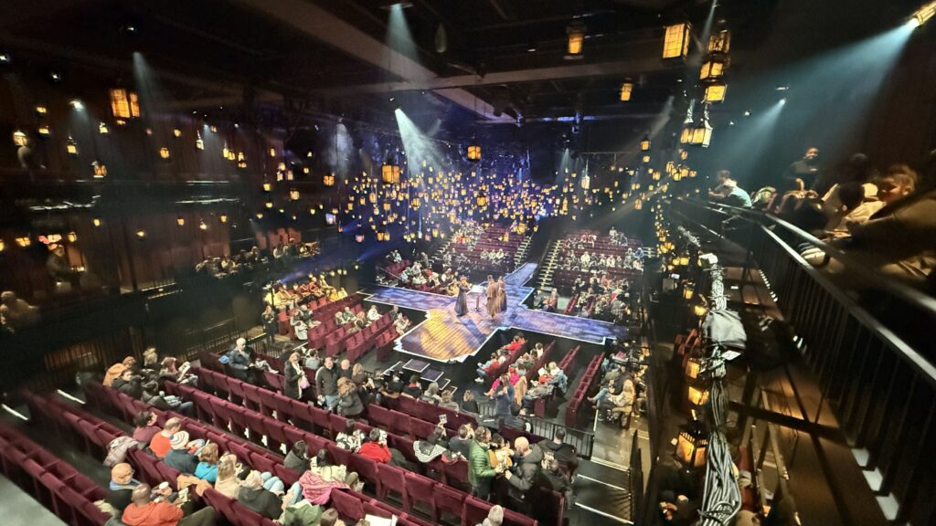 빛과 공간의 변주: 뉴욕 펄먼 공연예술센터(PAC NYC)의 미학적 성취