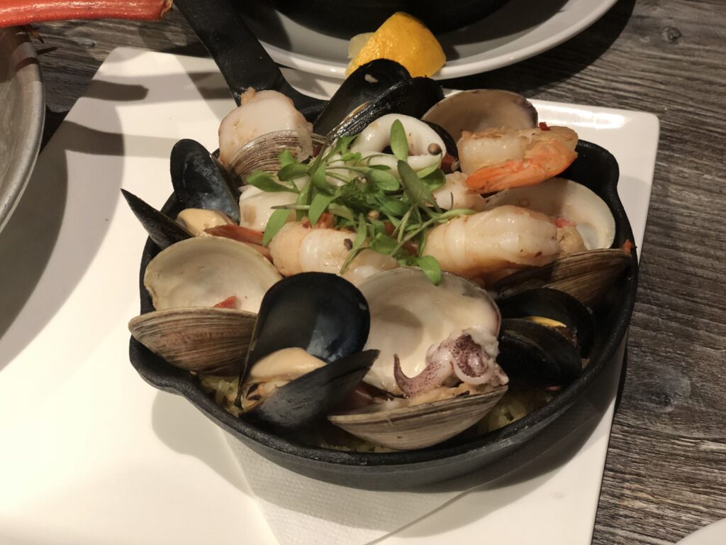 마천루 아래서 만나는 햄튼의 파도: 사카포낙(Sagaponack)의 해안가 서사