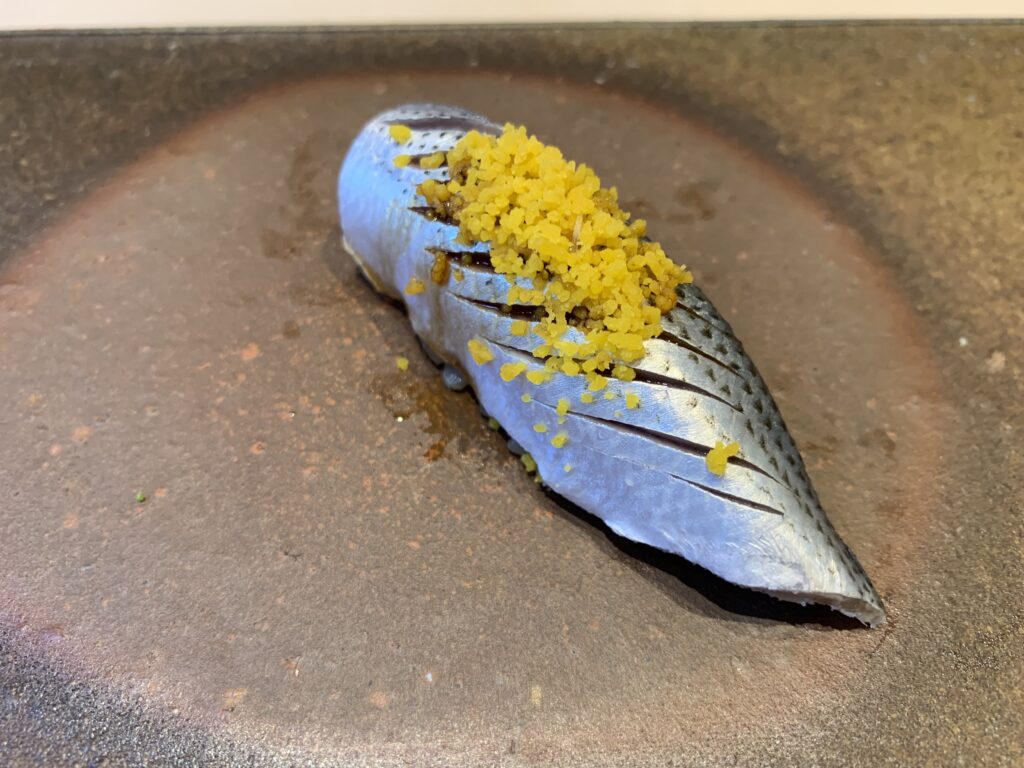 엄숙함을 벗어던진 일식의 신인류, 오마카세의 문턱을 깨부수다: 맨해튼 ‘본다이 스시(Bondi Sushi)’가 이끄는 캐주얼 프리미엄 혁신