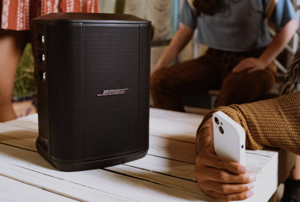 자본주의의 문법을 깨고 탄생한 음향의 제국: 보스(Bose)의 R&D 연금술